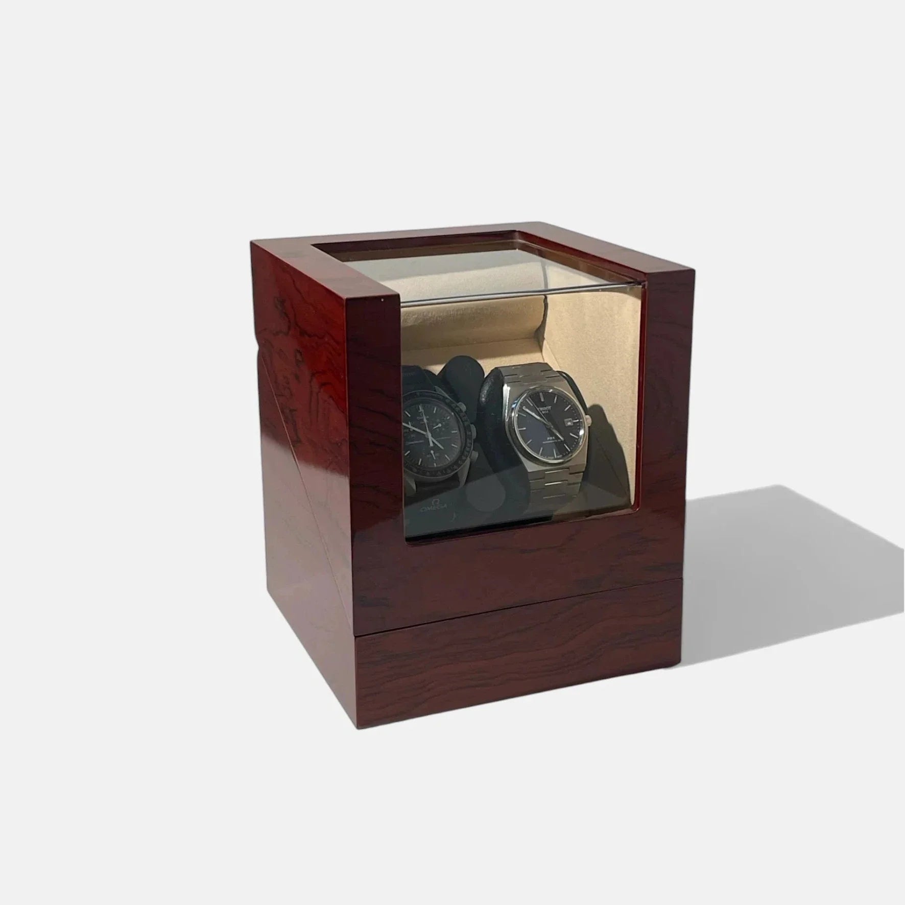 Atlas Watch Winder, Mahogany Colour, Front Side, Closed